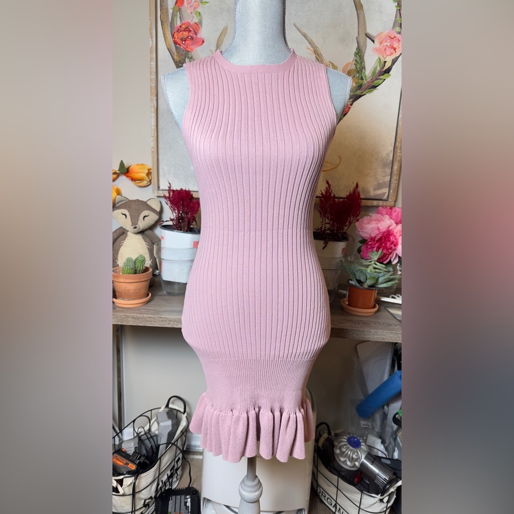 No brand body on dress